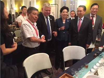 向世界展示中國非遺文化，湘益茯茶亮相湖南波蘭、捷克非遺交流周